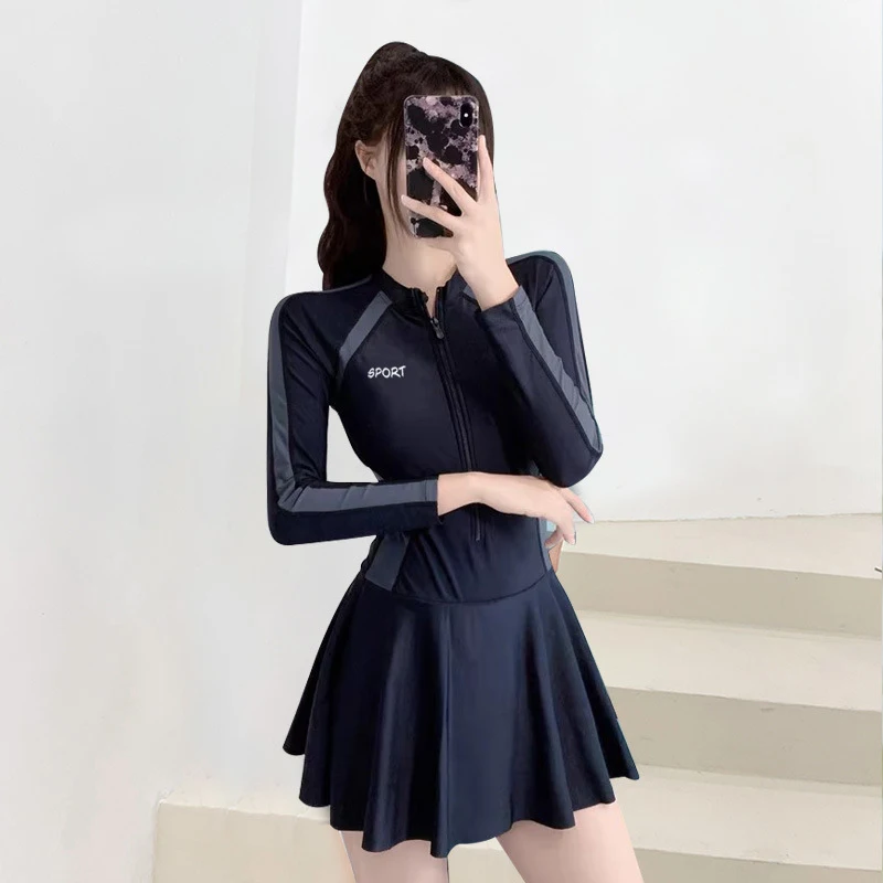 Popular women's swimsuit with a high-end feel, long sleeves, sun protection, one-piece design, tummy-concealing, slimming, and m