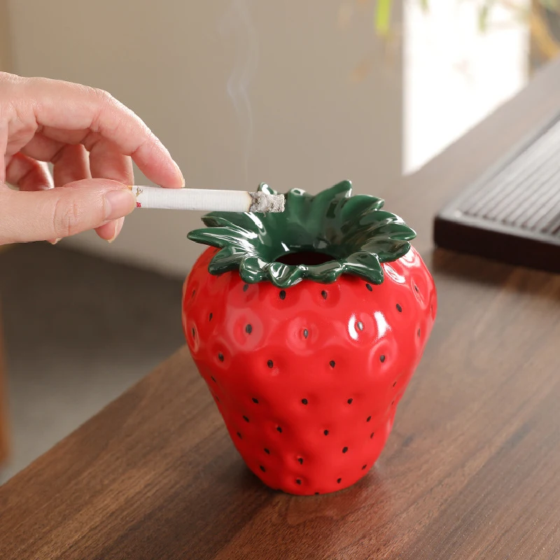 Creative Strawberry Ceramic Ashtray Strawberry Simulation Ceramic Ashtray Ornaments Living Room Decorative Cigarette Accessories