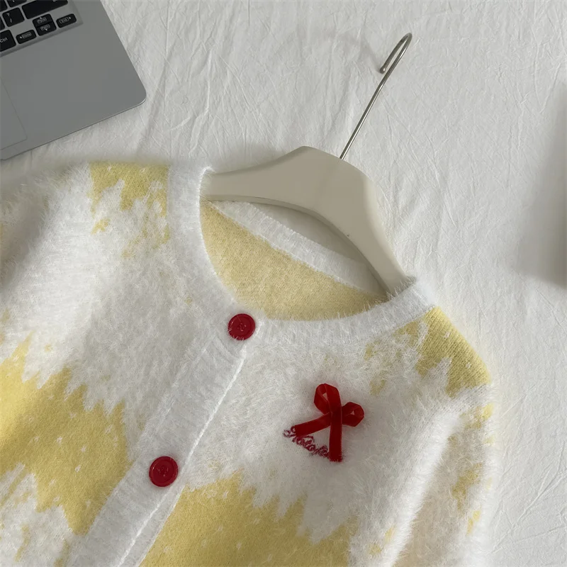 Cardigan maglione girocollo con fiocco a righe sfumate gialle da donna Maglione allentato stile pigro delicato francese elegante autunno e inverno