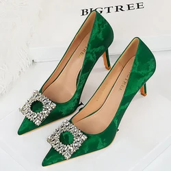 2024 Metal Rhinestone Women Pumps Luxury Banquet Shoes Kitten High Heels 7.5 Cm Stilettos Ladies Shoes Women Heels Pointed Pumps