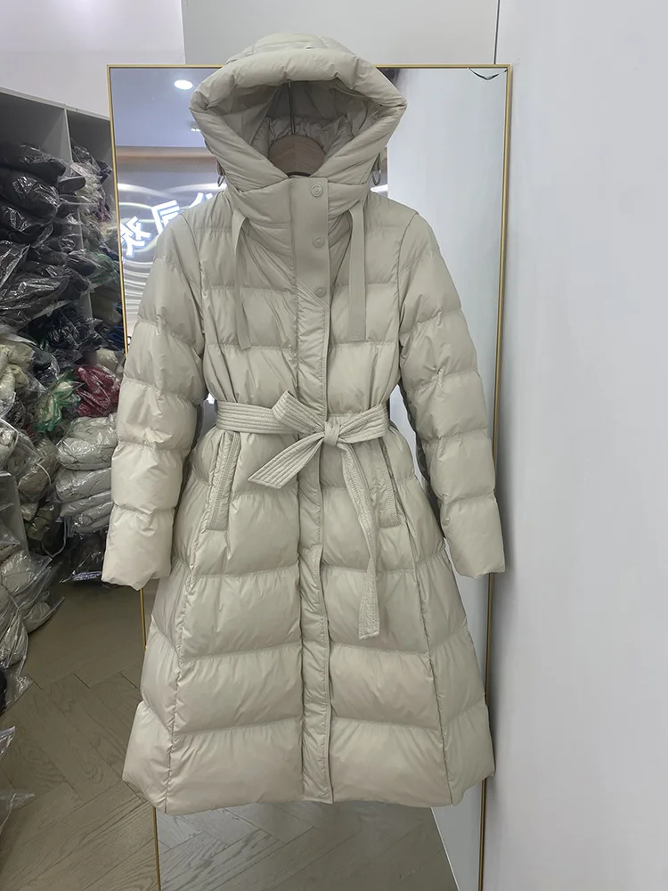 

Winter New Warm Slimming Over the Knee White Duck Down Long Style Coat Women Hooded Waist Cincined with Belt Simple Jacket