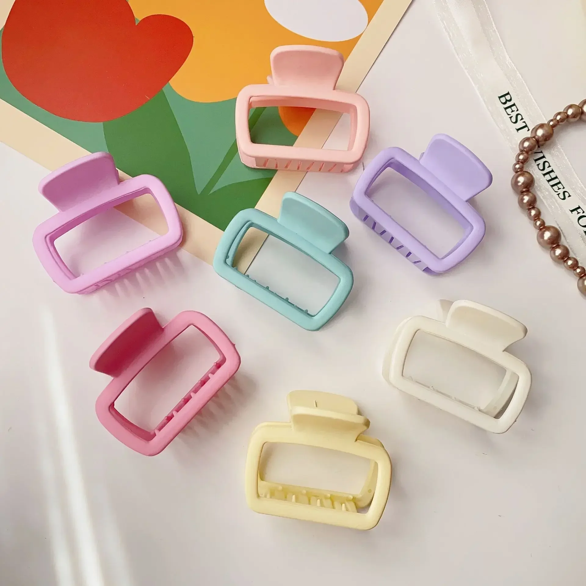 Small Hair Claw Women Girls Frosted Geometric Hair Clip Fashion Hairpin Crab Headwear Barrette Shark Clip Hair Style Accessories