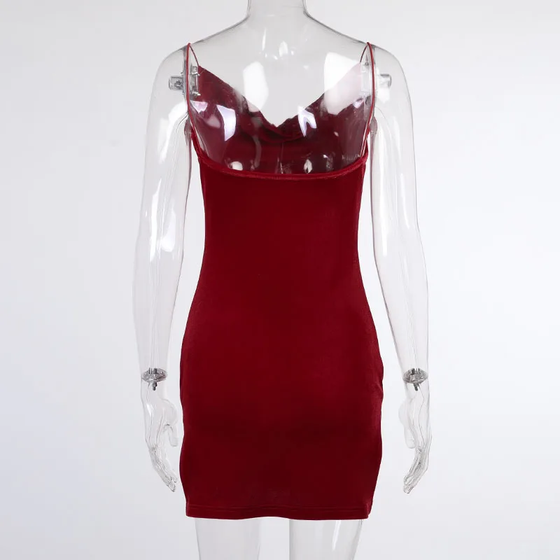 Robe caraco en velours fendu, col en v profond, fine bretelle d'épaule, jupe, mode, dos nu, sans manches, smockée, soirée, Club