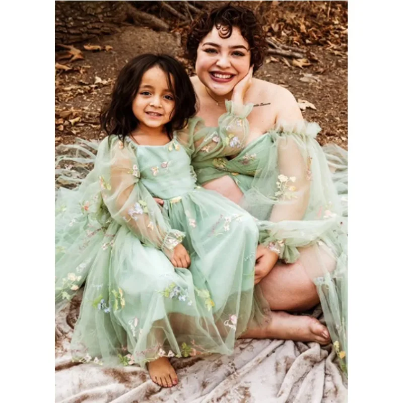 Embroidered Maternity Gown with Puffy Sleeves - Mother-Daughter Matching Photoshoot Dress for Pregnancy & Family Photography