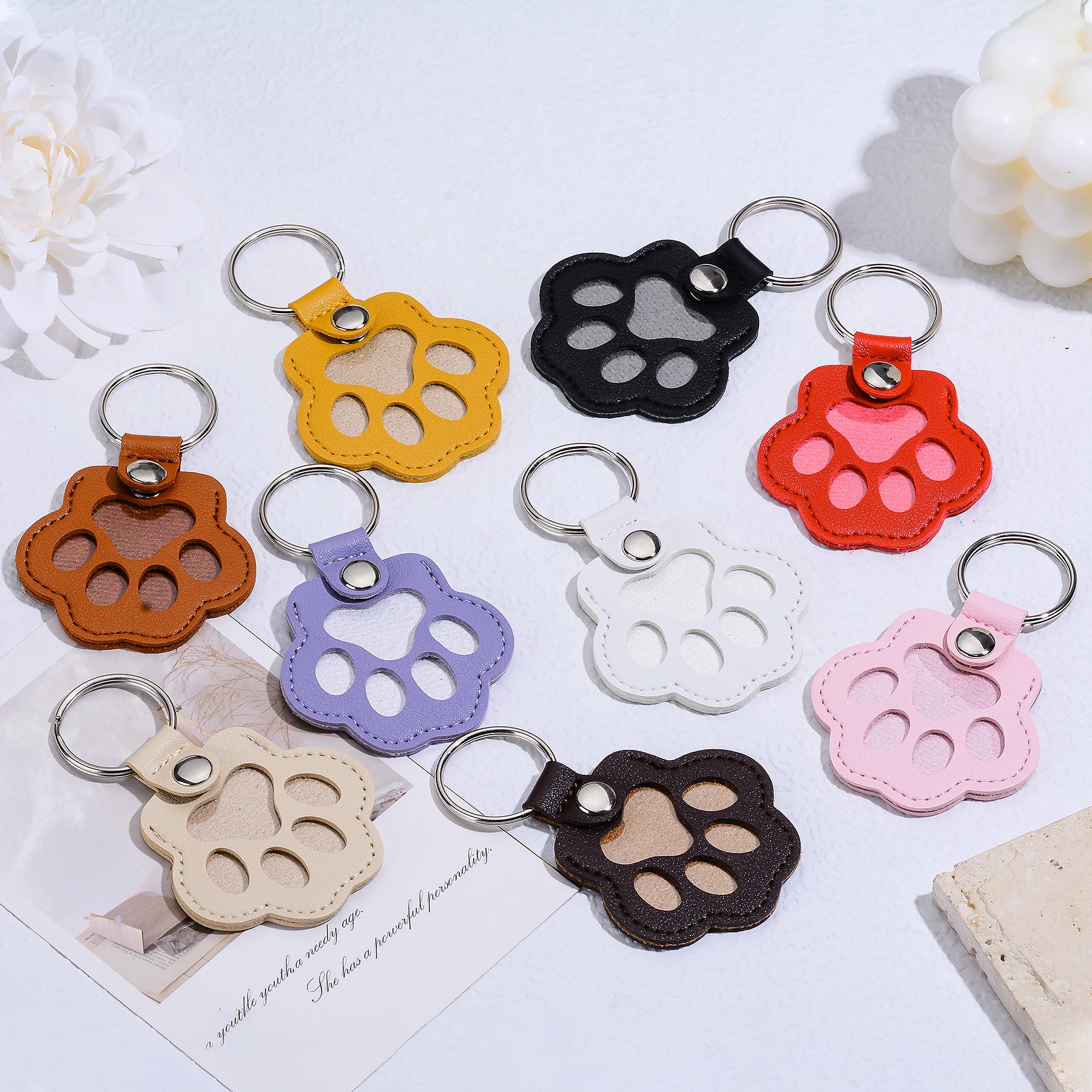 Custom Leather Paw Keychain with Fur Engraved Leather Pawprint Fur Keyring Pet Multifunctional Portable Keychain Memorial Gift