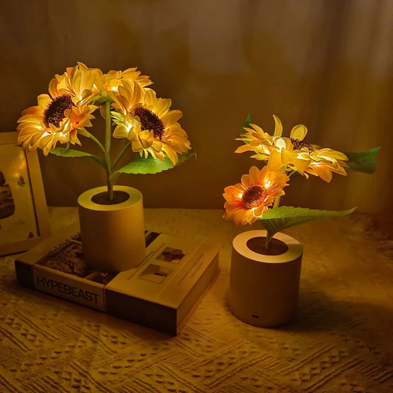 LED Sunflower Table Lamp Decorative Nightlight USB Rechargeable Lamp Light for Bedroom Home Party