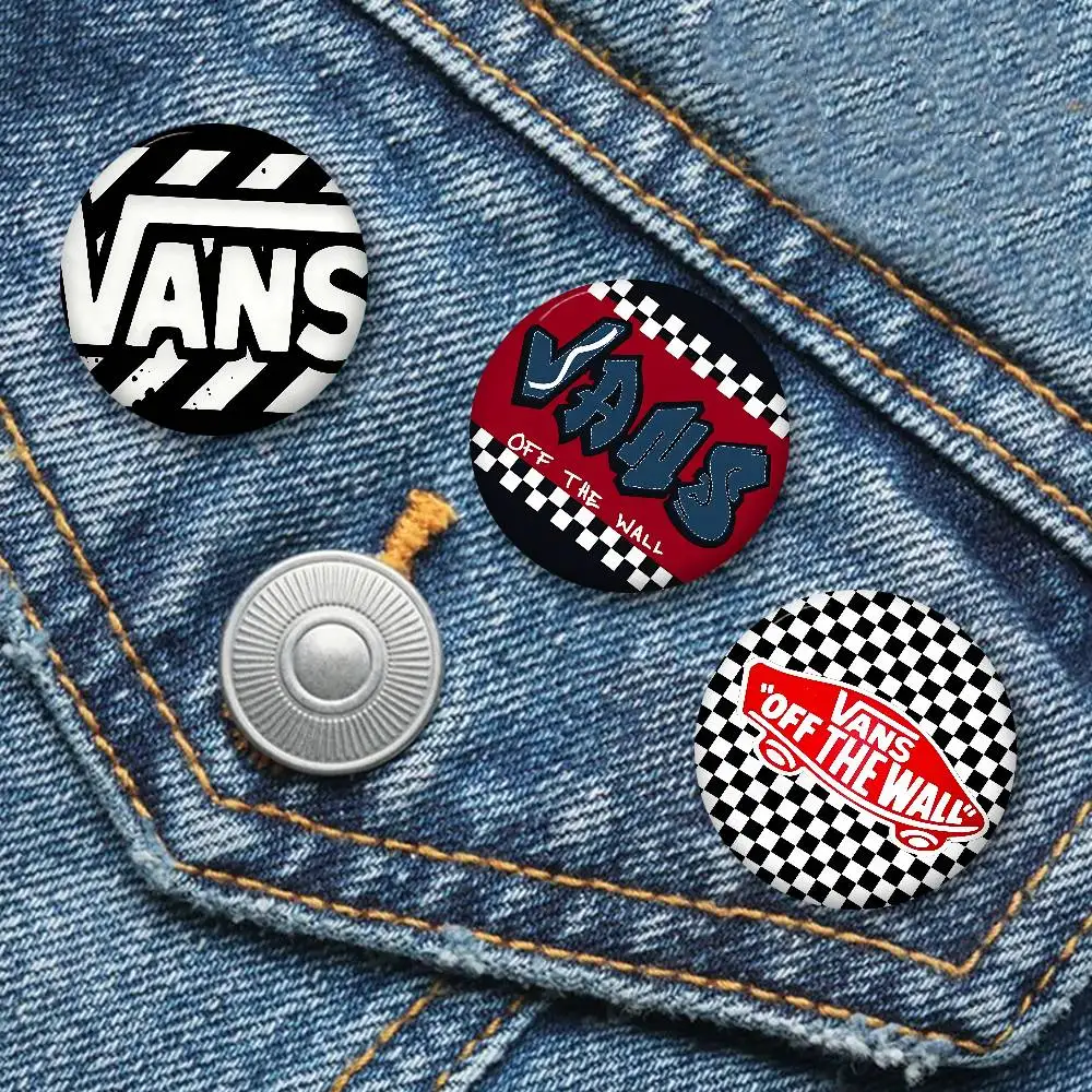 Fashion V-VANS Soft Button Pin Bright Printed Icon Gift For Friends Badge Collar Brooch Lapel Pin Metal