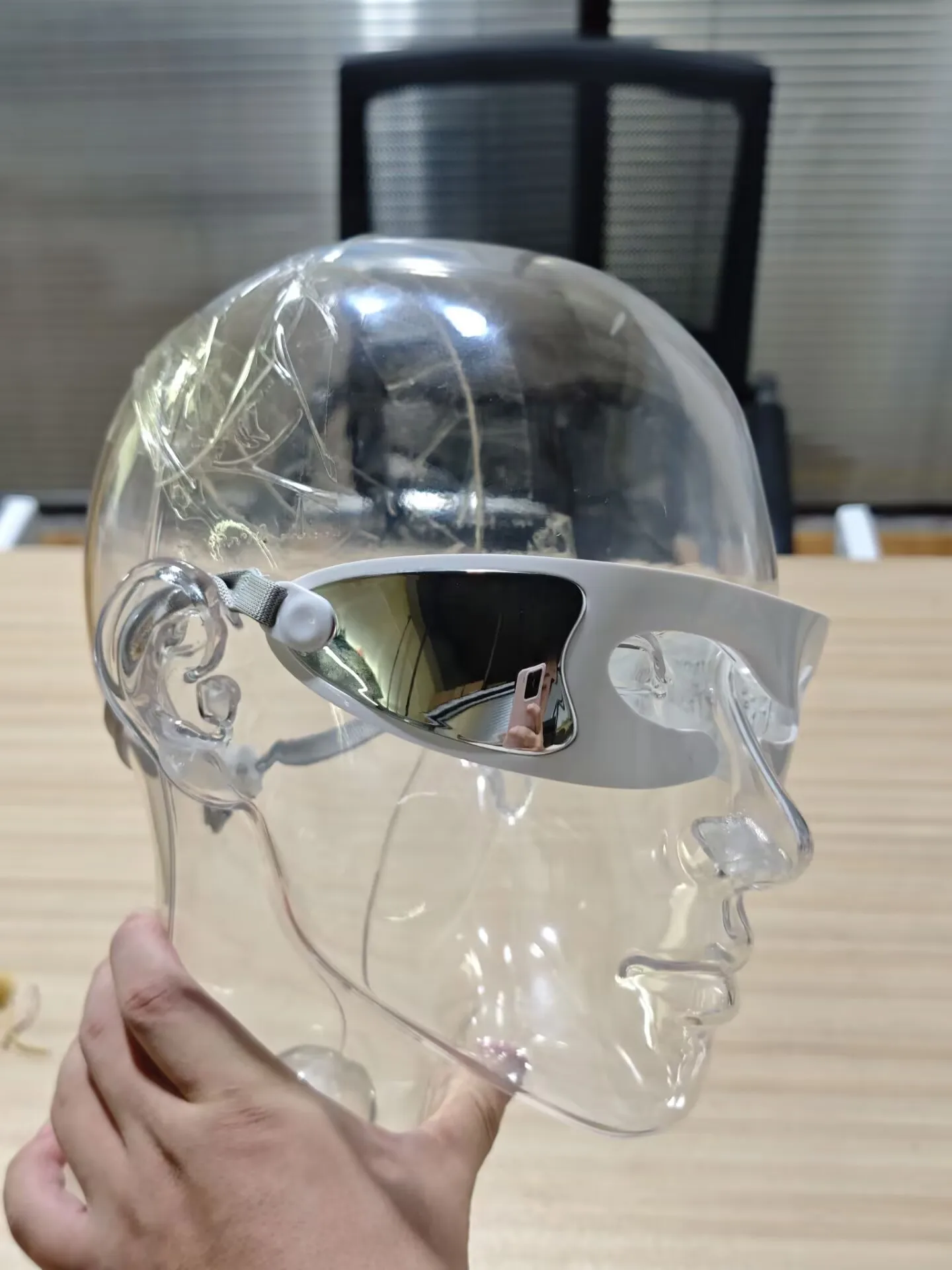 

Инструмент для массажа глаз для лица — терапия красным светом, вибрация, уменьшение тонких линий и мешки под глазами