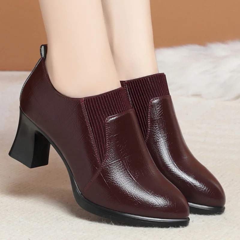 Botas de tacón alto para mujer, botines de terciopelo antideslizantes, cómodos, versátiles, de cuero suave, a la moda, para otoño e invierno, novedad