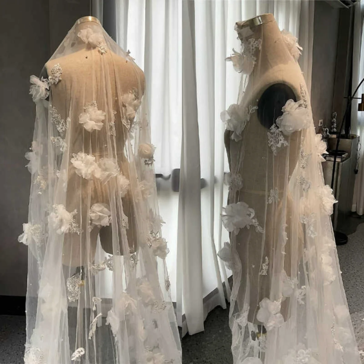 

Elegant Wedding Veil 3D Flowers Appliques 3M Long Cathedral One Layer Bridal Veils With Comb Customized velo de novia