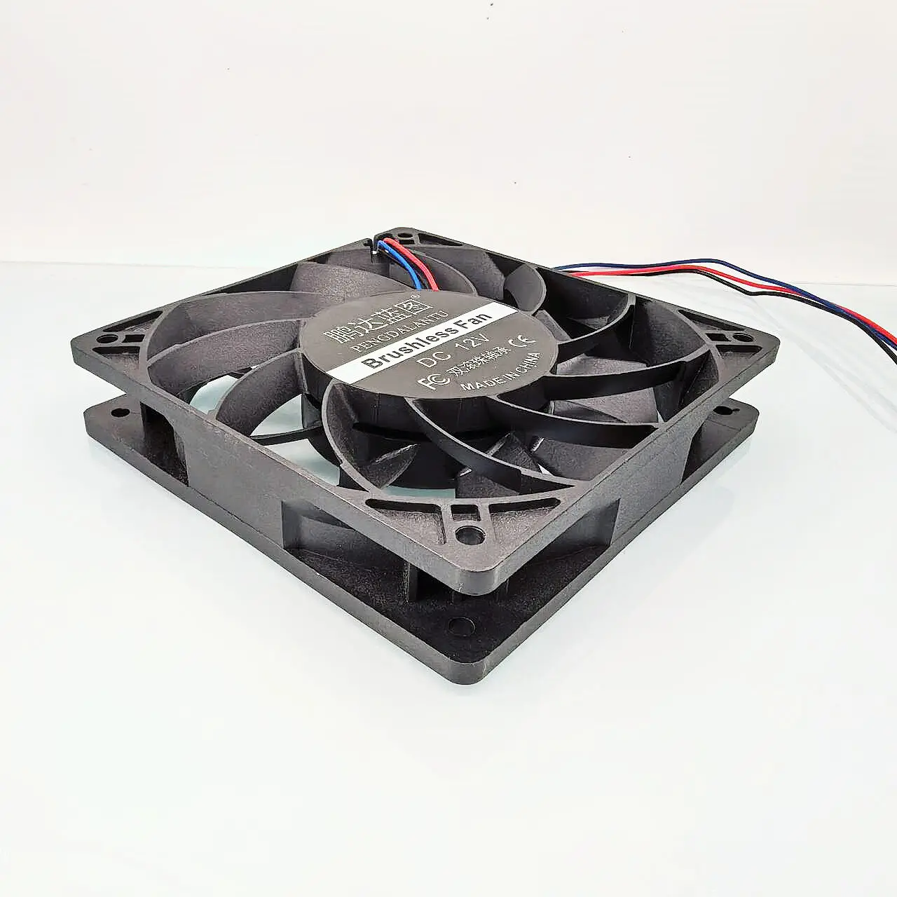 New 12025 double ball bearing 12CM DC brushless PWM pressurized 12V 0.55A large air volume fan 120X120X25MM