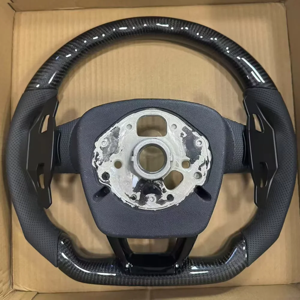 

Carbon Fiber Punched Leather Black Stitching Steering Wheel With S/RS Logo With Button Assembly For Audi Q5 Q7 Q8 SQ8