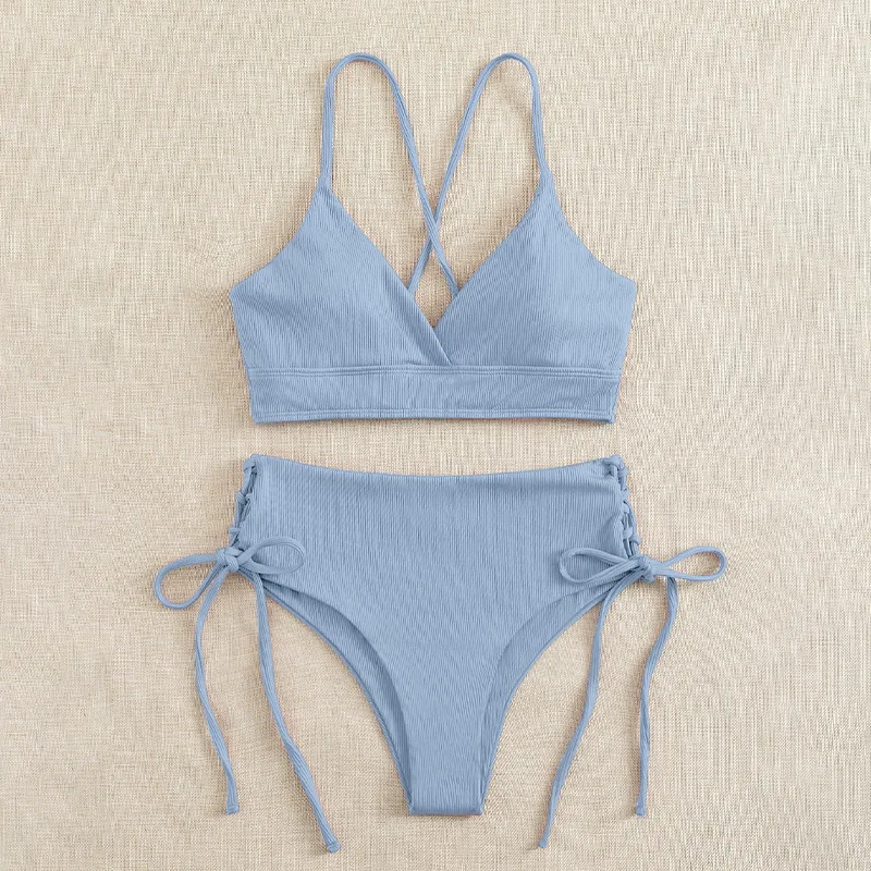Conjunto de bikini entrecruzado con cuello en V para mujer, parte inferior con lazo lateral, ropa de playa sexy, traje de baño para vacaciones de verano