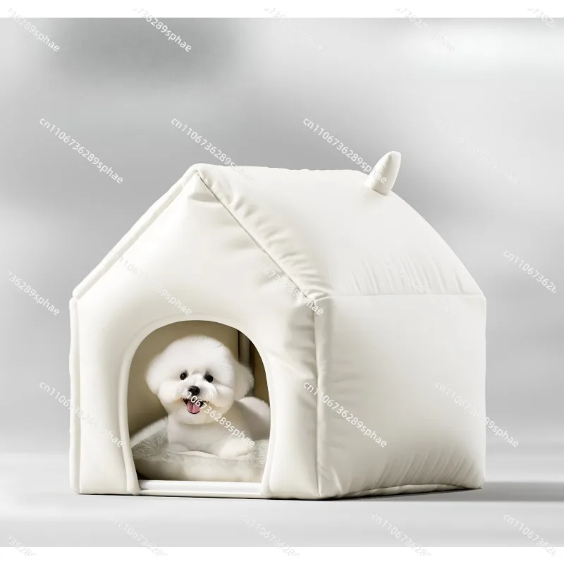 The soft and warm semi-enclosed dog house provides winter security and warm protection for small pets.