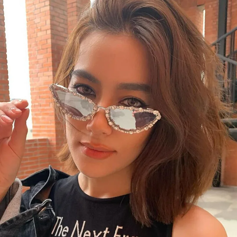 

New Luxury Brand Diamond Sunglasses Women Cat Eye Retro Small Sun Glasses for Women Luxury Vintage Shades Female Eyewear Oculos