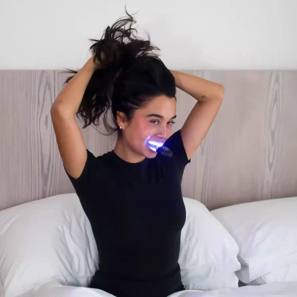 

Red & Blue Light Therapy for Oral Care: Immediate Relief of Tooth Pain, Gum Sensitivity & Swollen Gums