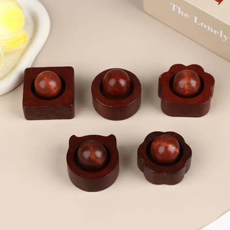 Mini Wooden Essential Oil Diffuser Fragrance Diffuser Ornament Solid Wood Fireless Aromatherapy Diffuser For Home Decoration