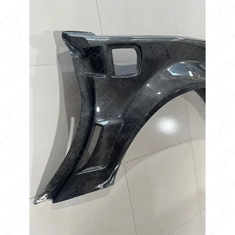 

Carbon Fiber Rear Fenders C6 2005-2013