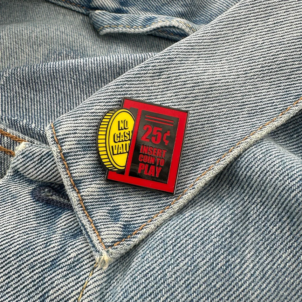 Retro-Arcade-Spiel Münzschlitz-Emaille-Brosche 25 Cent - Münze Einwerfen Zum Spielen Ohne Geldwert Spieler-Abzeichen Einzigartiger Spielthemen-Accessoire – Detail 7