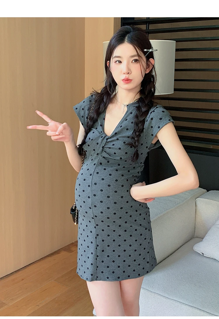 

Summer Maternity Cotton Dress Short Sleeve Vneck Stretched Pregnant Woman Polka Dot Mini Dress Slim Hips Pregnancy Pleated Dress