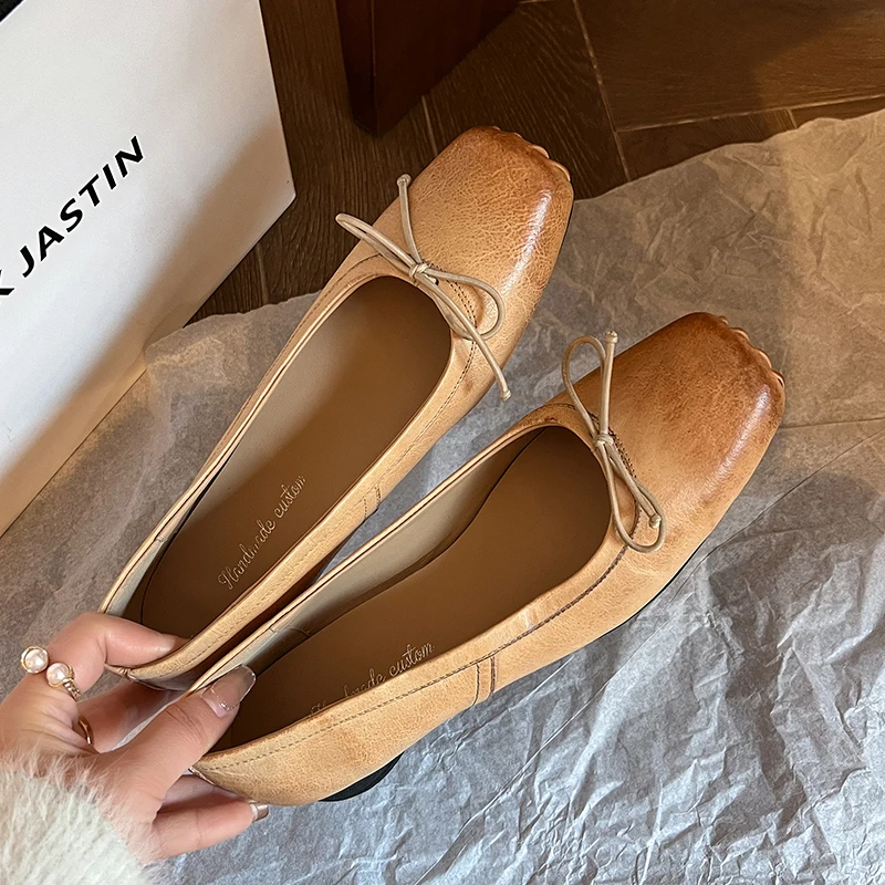 Zapatos de tacón bajo suaves poco profundos para mujer, zapatos de vestir de cuero Real con lazo, Elgant, mariposa, primavera, verano, abuela, Roma, básico