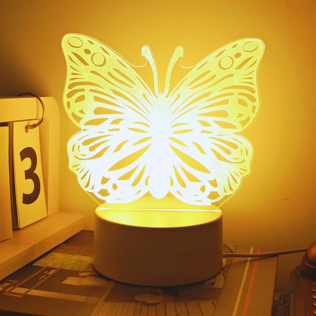 

Butterfly 3D Night Light USB Warm Light, Small Gift for Family and Friends, Home Decoration
