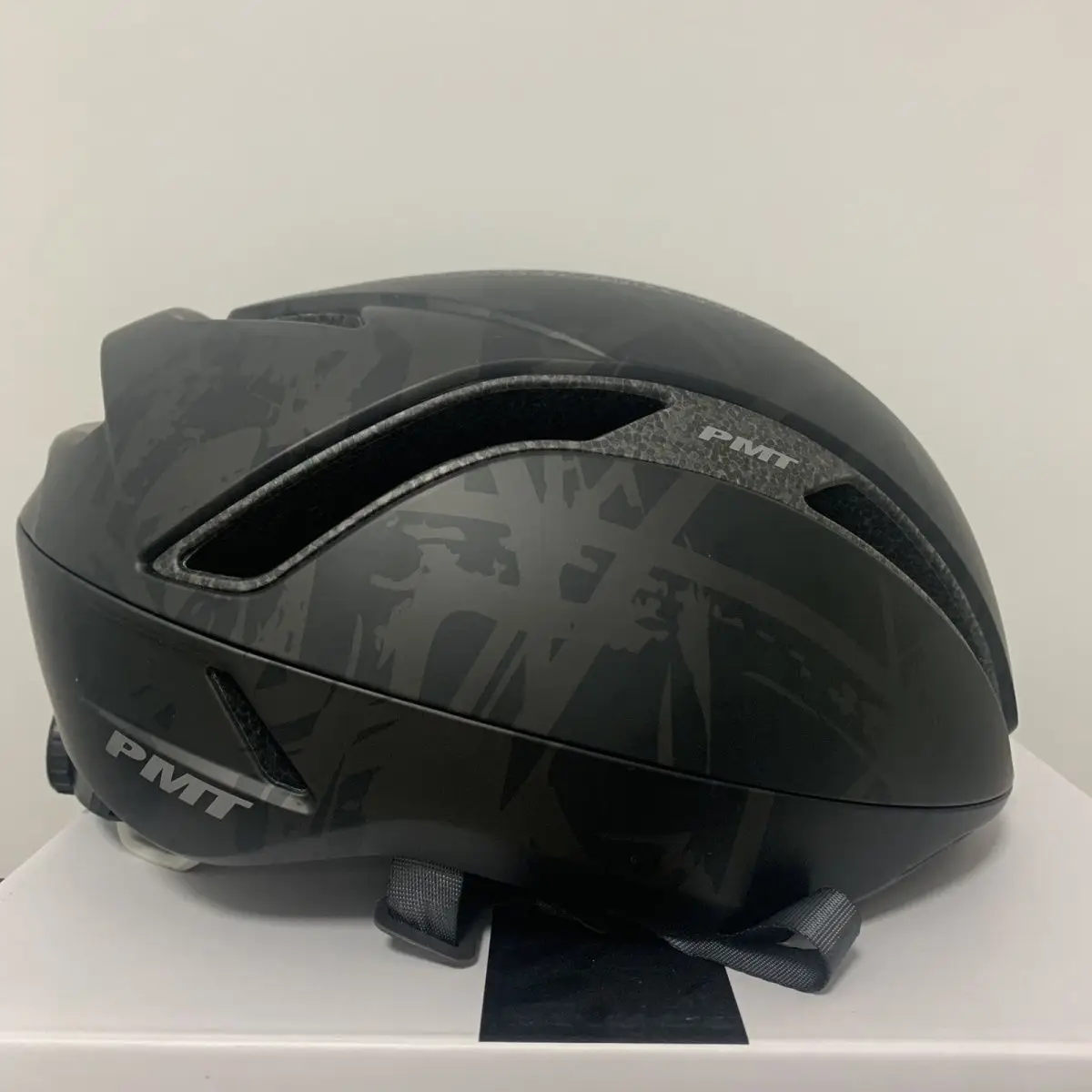 

Cycling Helmet Pneumatic Integrated Molding Unisex Road Mountain Bike Cycling Helmet Safety