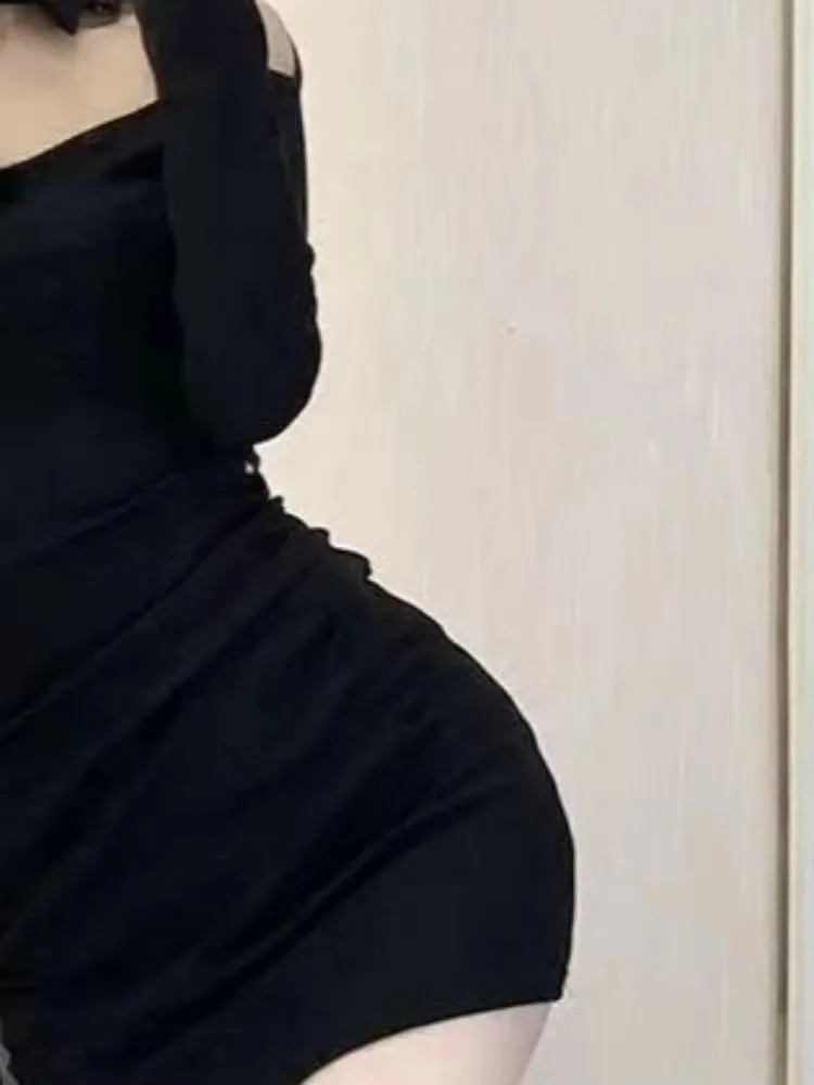 ファッショナブルでセクシーなプリーツボディコンドレス レディース服 2025 レディースドレス スラッシュネックチュニックミニドレス 上品なローブファム