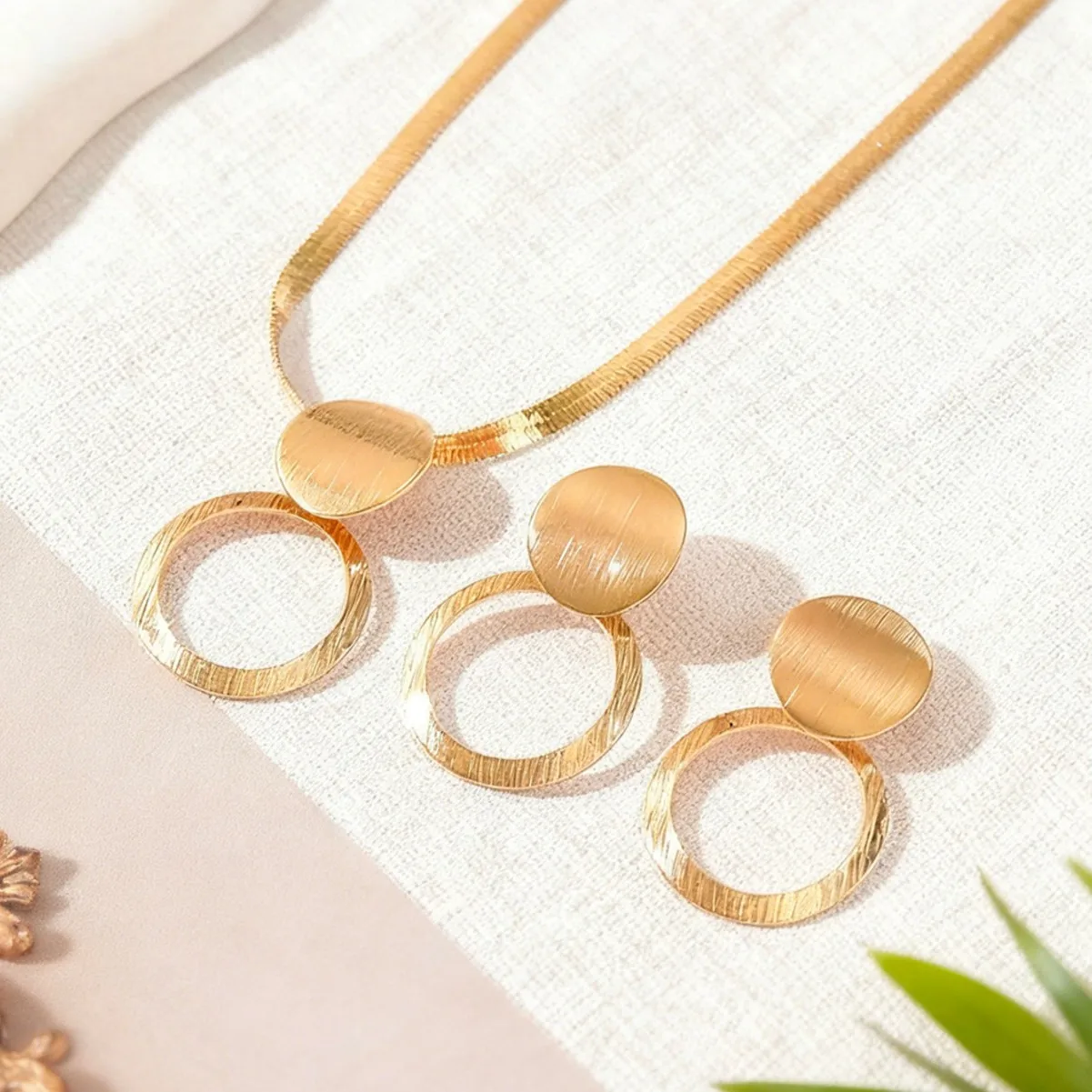 Fashionable Flat Snake Chain Ring & Pendant Necklace Earrings Set