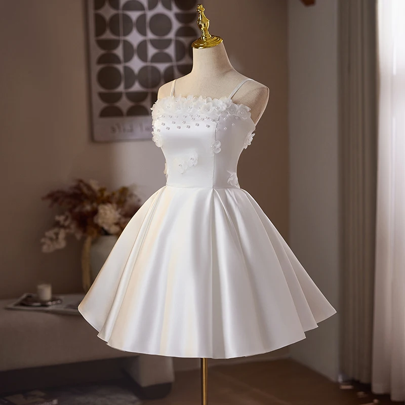 AnXin SH księżniczka biała satynowa sukienka wieczorowa na ramiączkach spaghetti, zdobiona koralikami, kwiatami, kokardą, sznurowana, krótka, szyta na miarę, mała biała sukienka