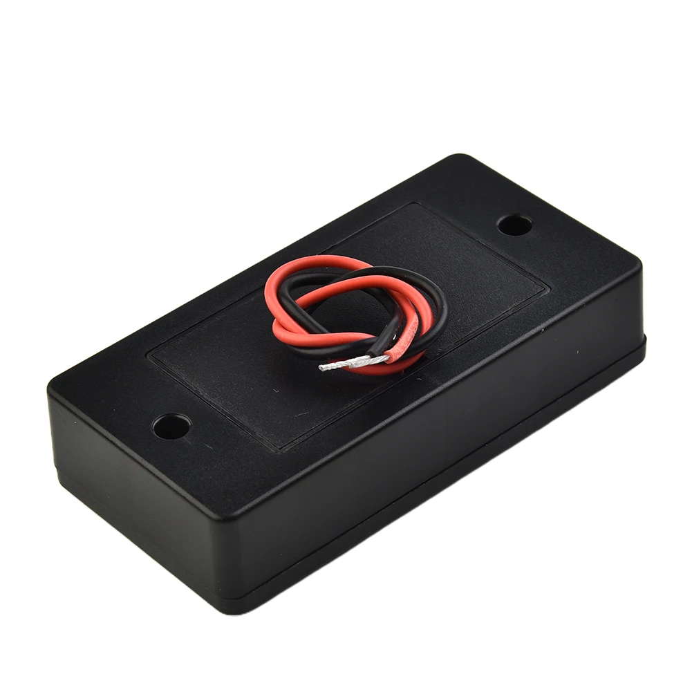 Presa di ingresso per caricabatteria da auto con doppia porta USB 1 * con funzione di indicazione 12V-24V nero UCC-318-2U 3.1A accessori per auto