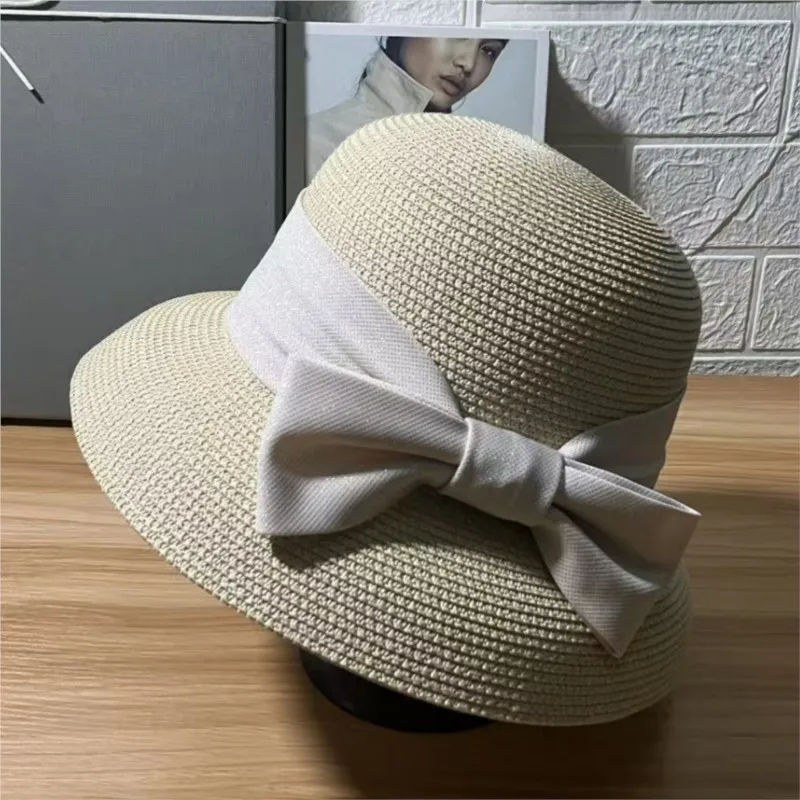 New straw-woven Hepburn style rolled-up elegant beret a fashionable and versatile hat for women's outings