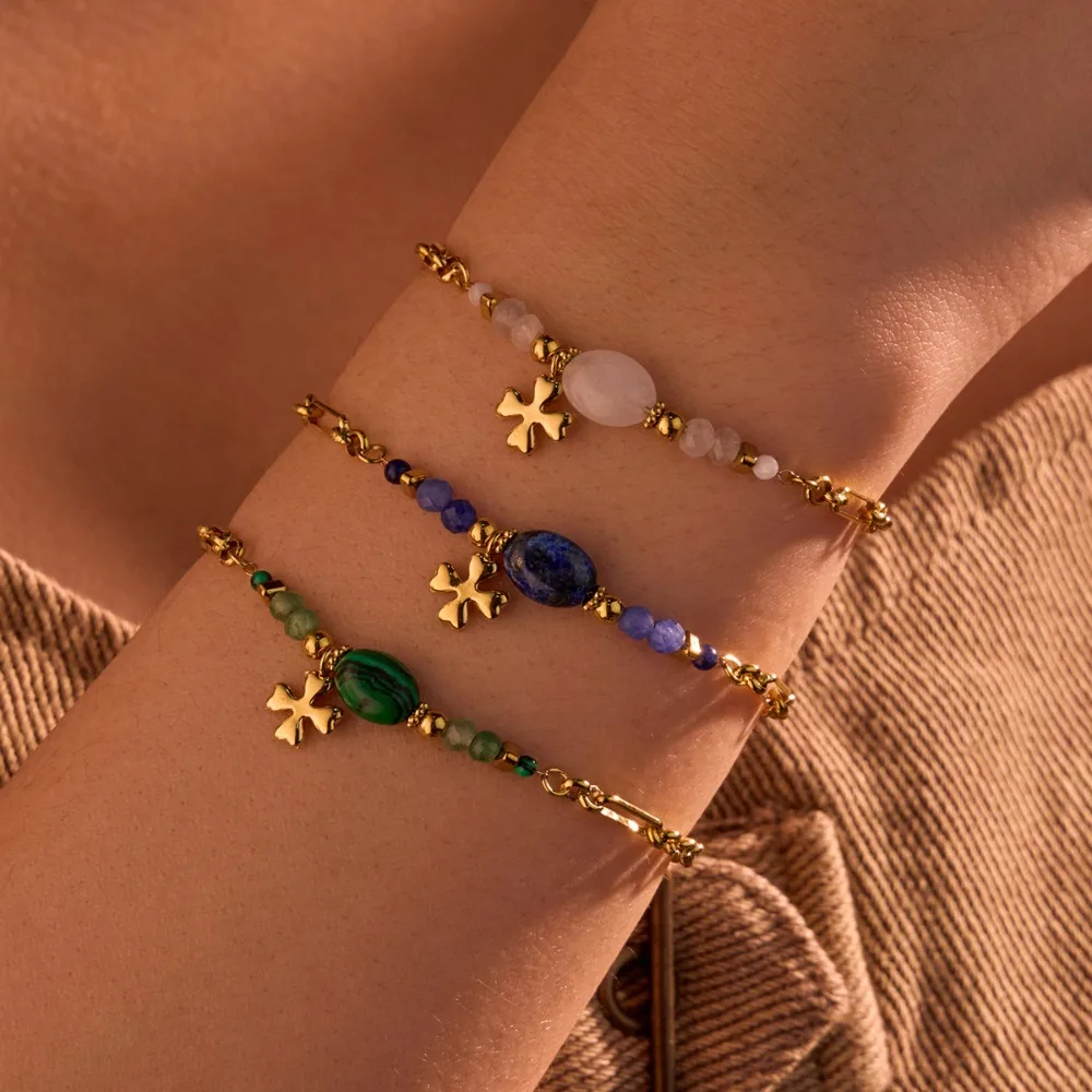 

1Pc Women's Stainless Steel Vintage Cross Bracelet, Sweet, Romantic, and Fashionable, Perfect for Parties and Special Occasions.