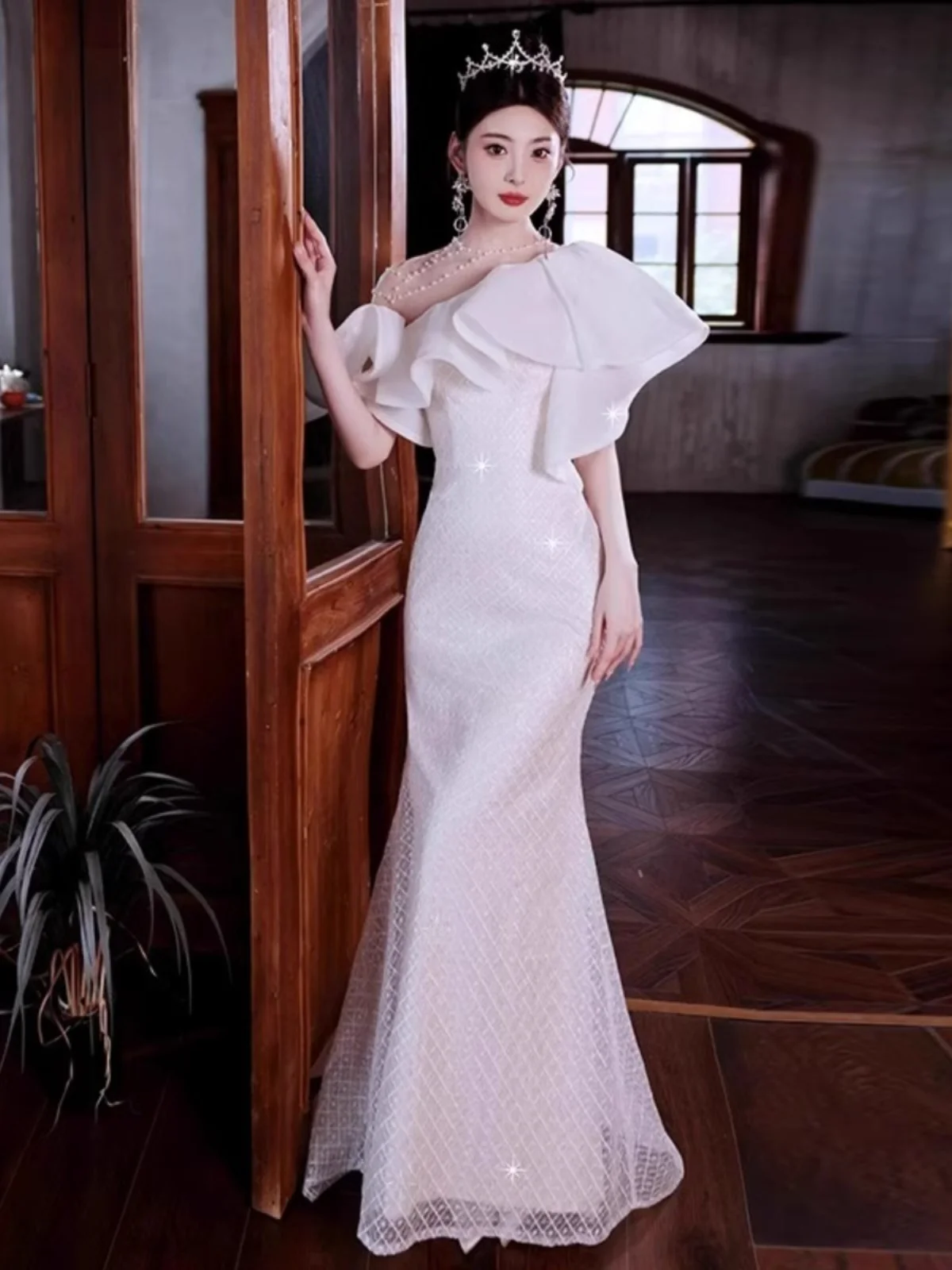 

White Evening Gown Women's Ball Luxury Small Luxury High-End Sensation Host Fi Tail Skirt Student Adult Ceremony