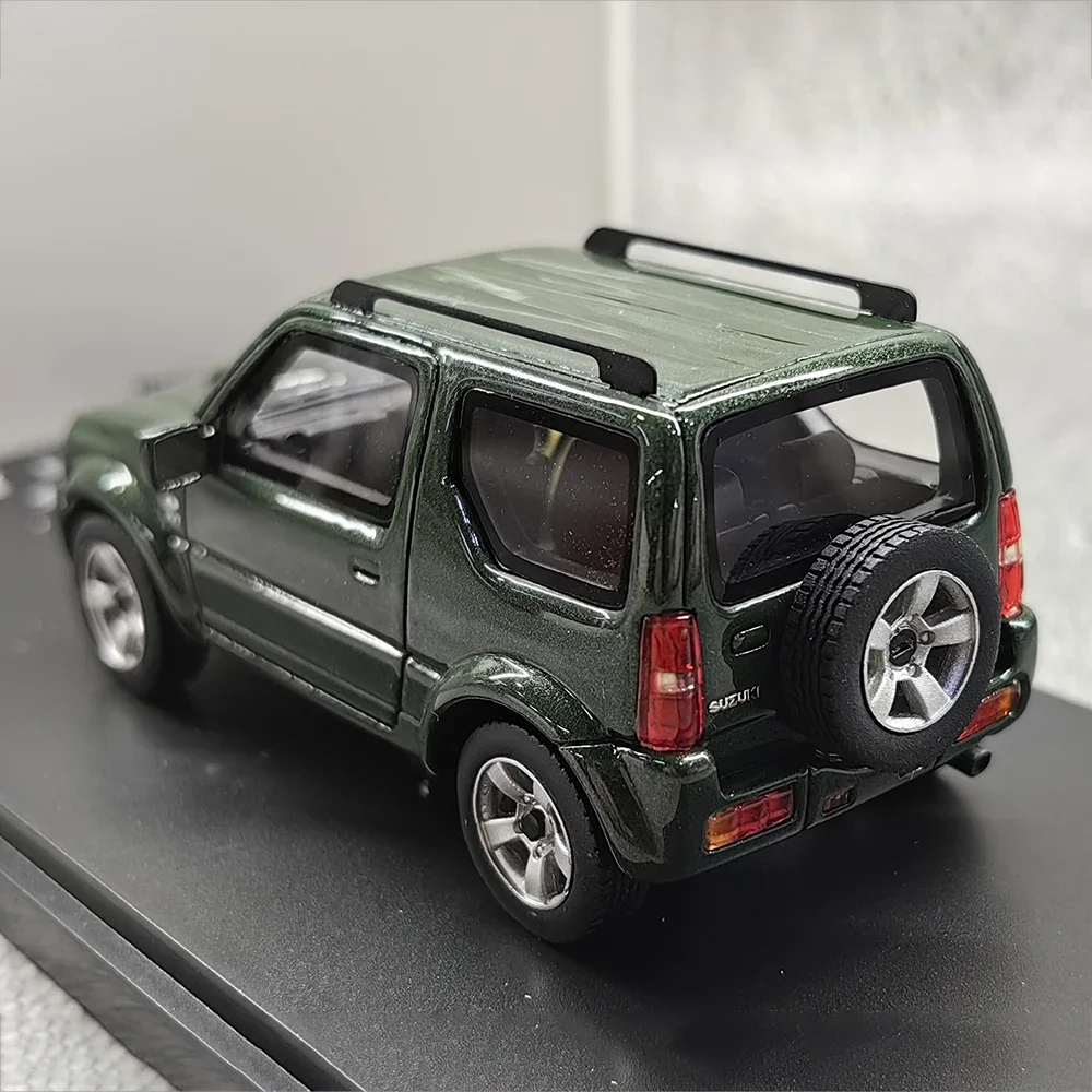 Resin Off-road Vehicle Model 1:43 Scale Suzuki Jimny 2017