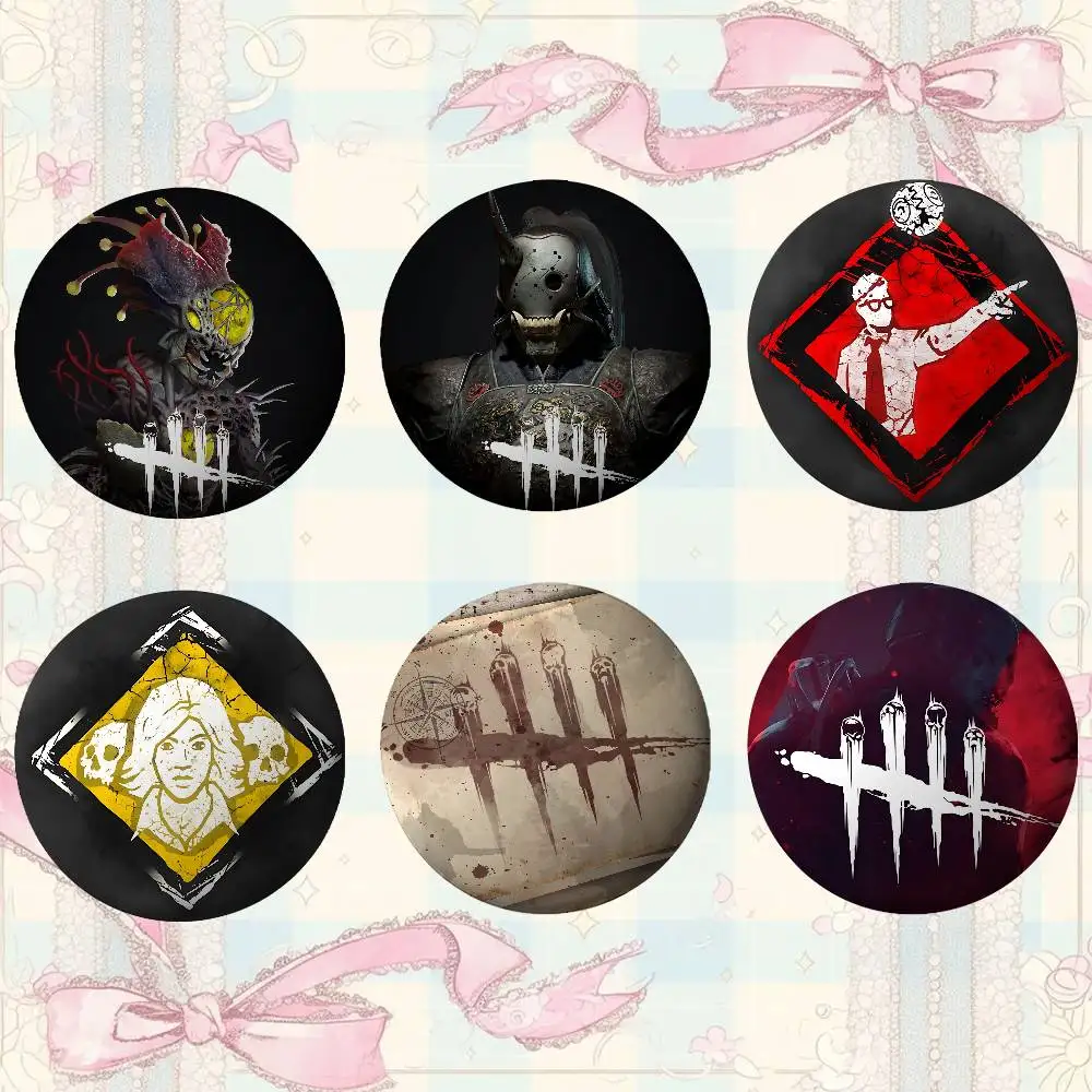 D-Dead By D-Daylight Broschen, stilvolle Ornament-Pins, exquisite runde Abzeichen, Taschenaccessoires, Schmuck, Geschenke
