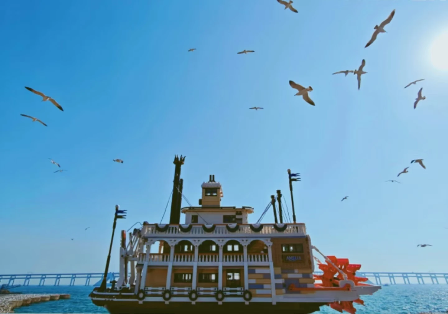 

2025 украшений River Steamboat, совместимые 21356, детские подарки на день рождения для мальчиков и девочек, домашний декор для взрослых