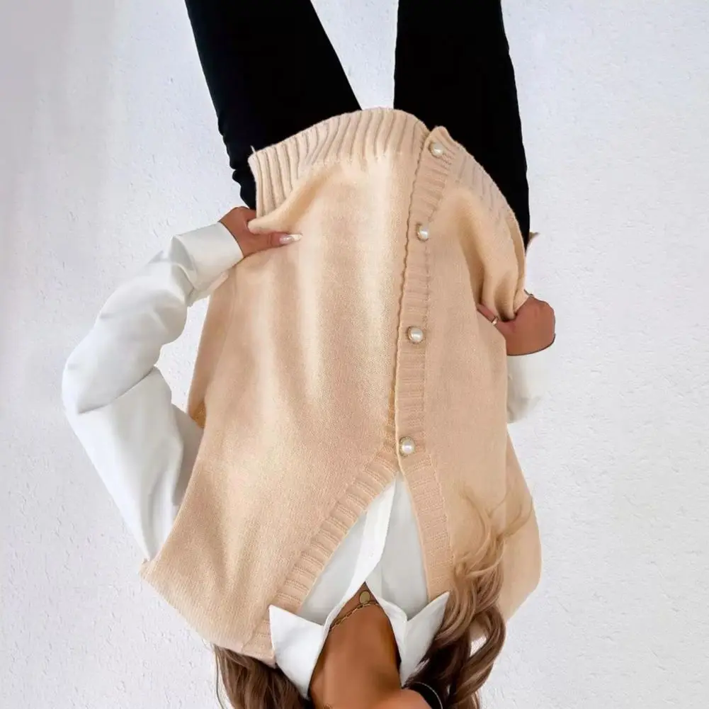 

2025 Women Knitting Vest V-neck Sleeveless Loose Fit Sweater Vest with Faux Pearls Buttons Decor Solid Color Casual Knitting Wai