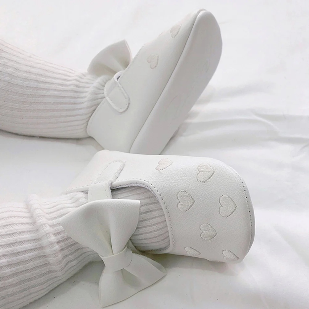 1 زوج حذاء طفل صغير نمط القلب المطرزة Bowknot Prewalker مادة متينة مريحة لبلاط السجاد عربة داخلية #5
