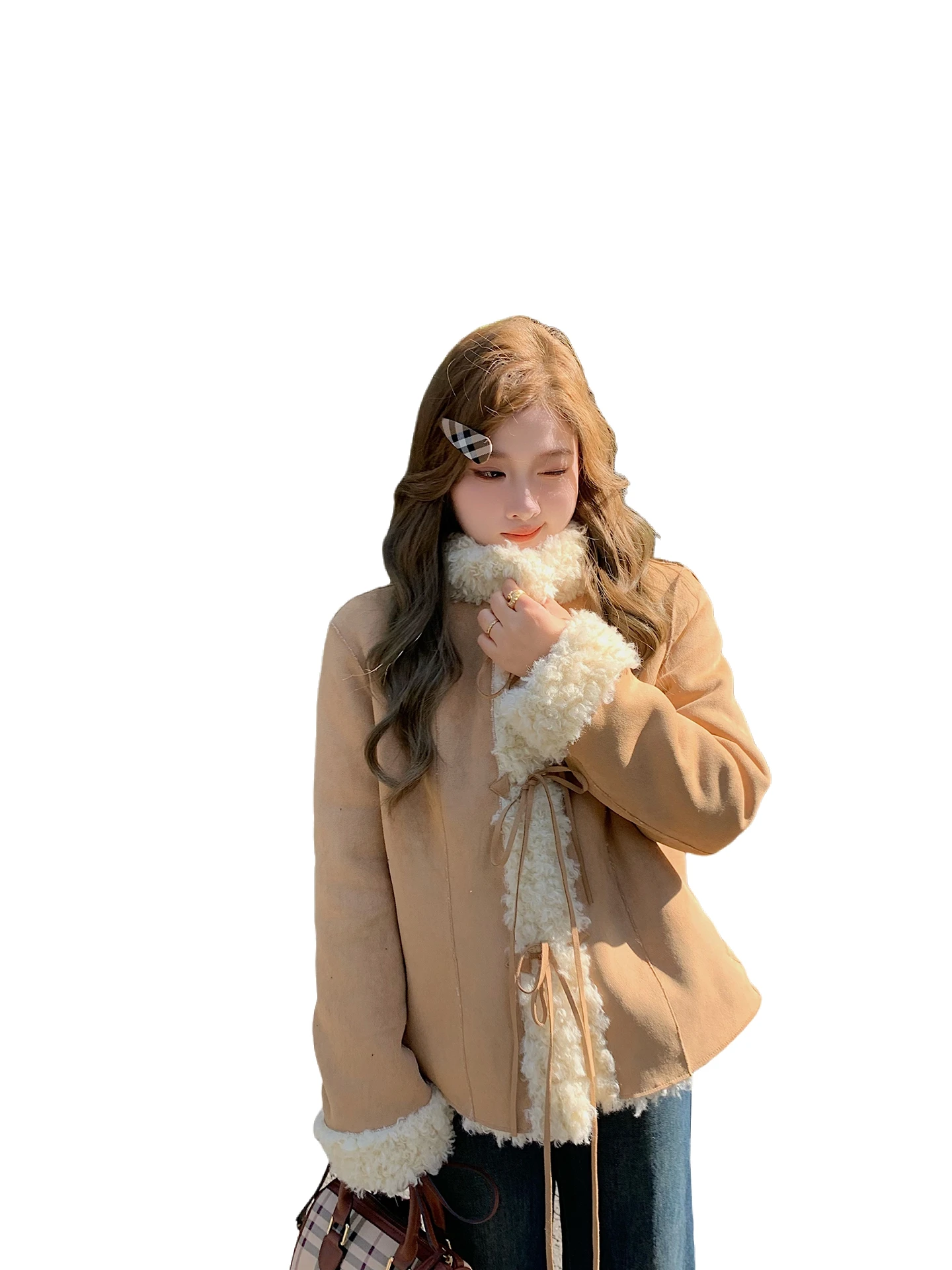 

A slightly plump girl's sweet fleece narrative curly lapel lace-up fur coat is a slimming, eco-friendly fur coat for women