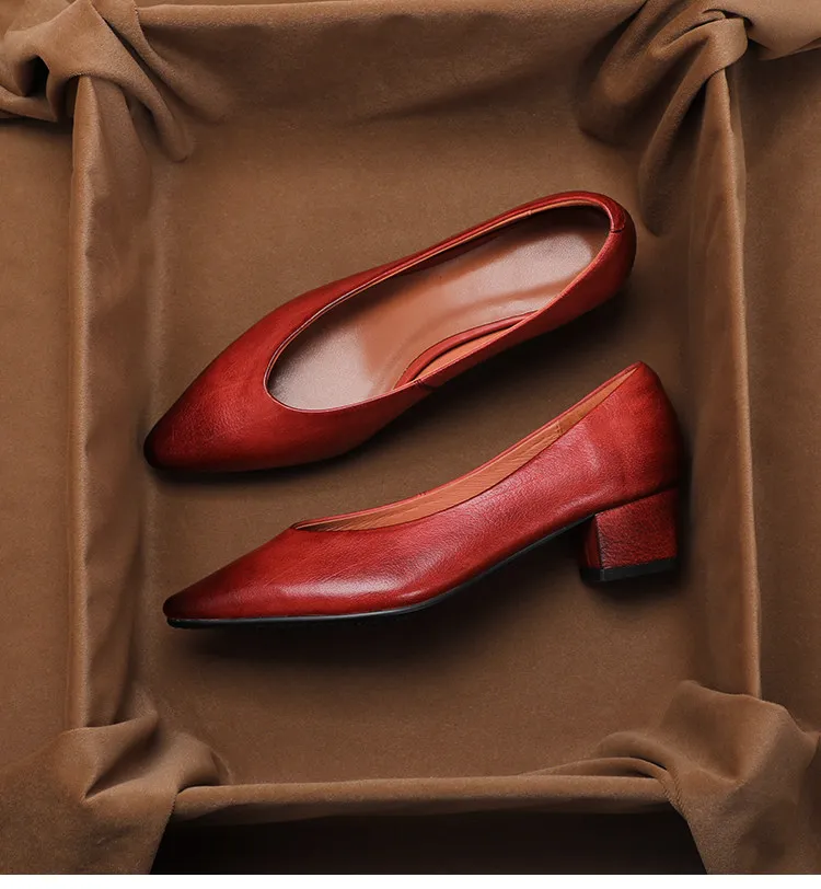 SHOEBOX Vintage Distressed Finish Pointed-Toe Chunky Heel Genuine Leather Loafers for Women – 2026 Spring/ Autumn New Arrival