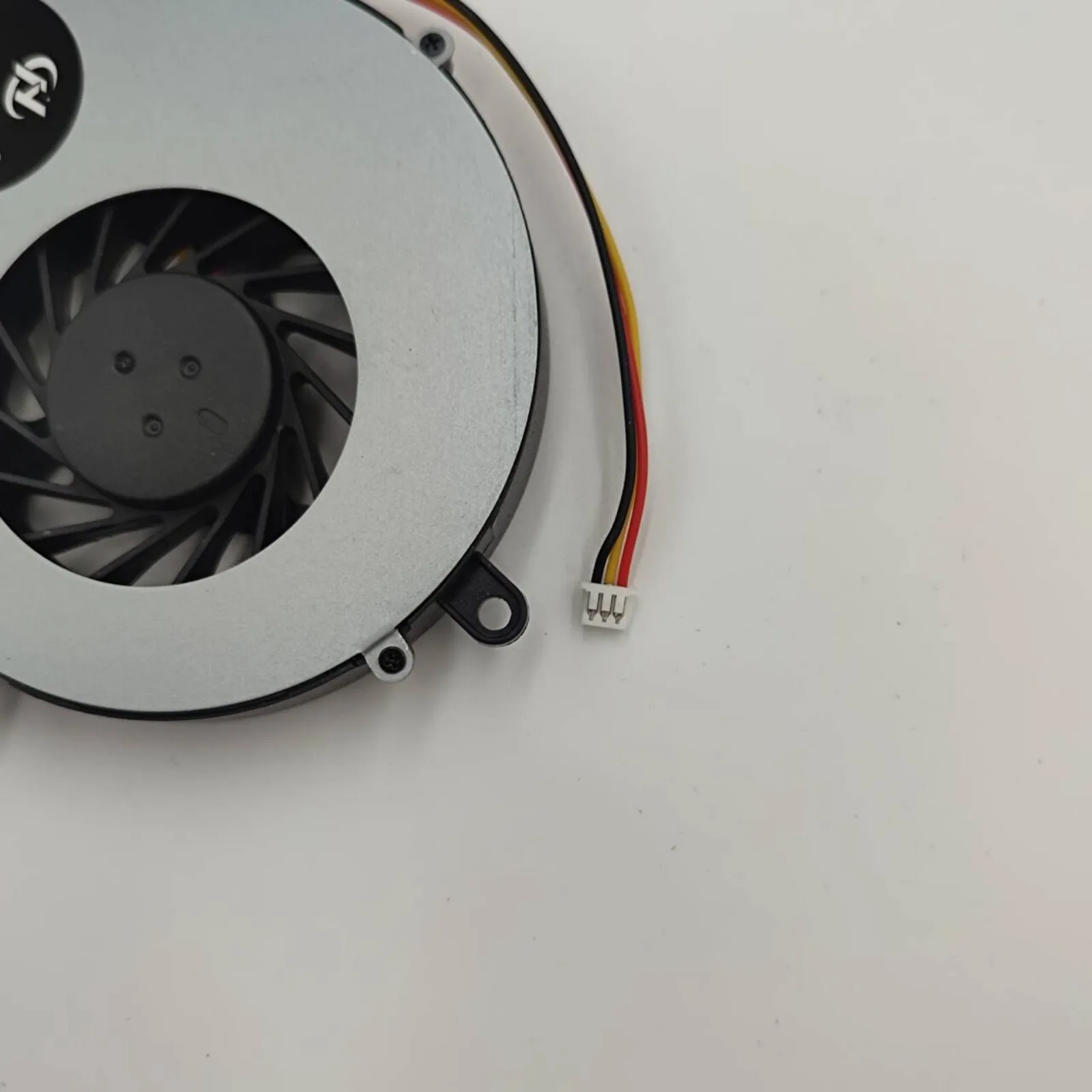 

for Lenovo Y430 G430 K41 K41A K42 E41 E42 G3000 G530 V450 Laptop CPU Cooling Fan