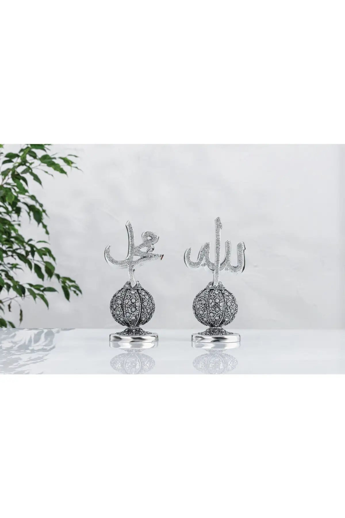 Filled with Allah ( Cc) muhammad (Cc) muhammad (sav) written religious trinket