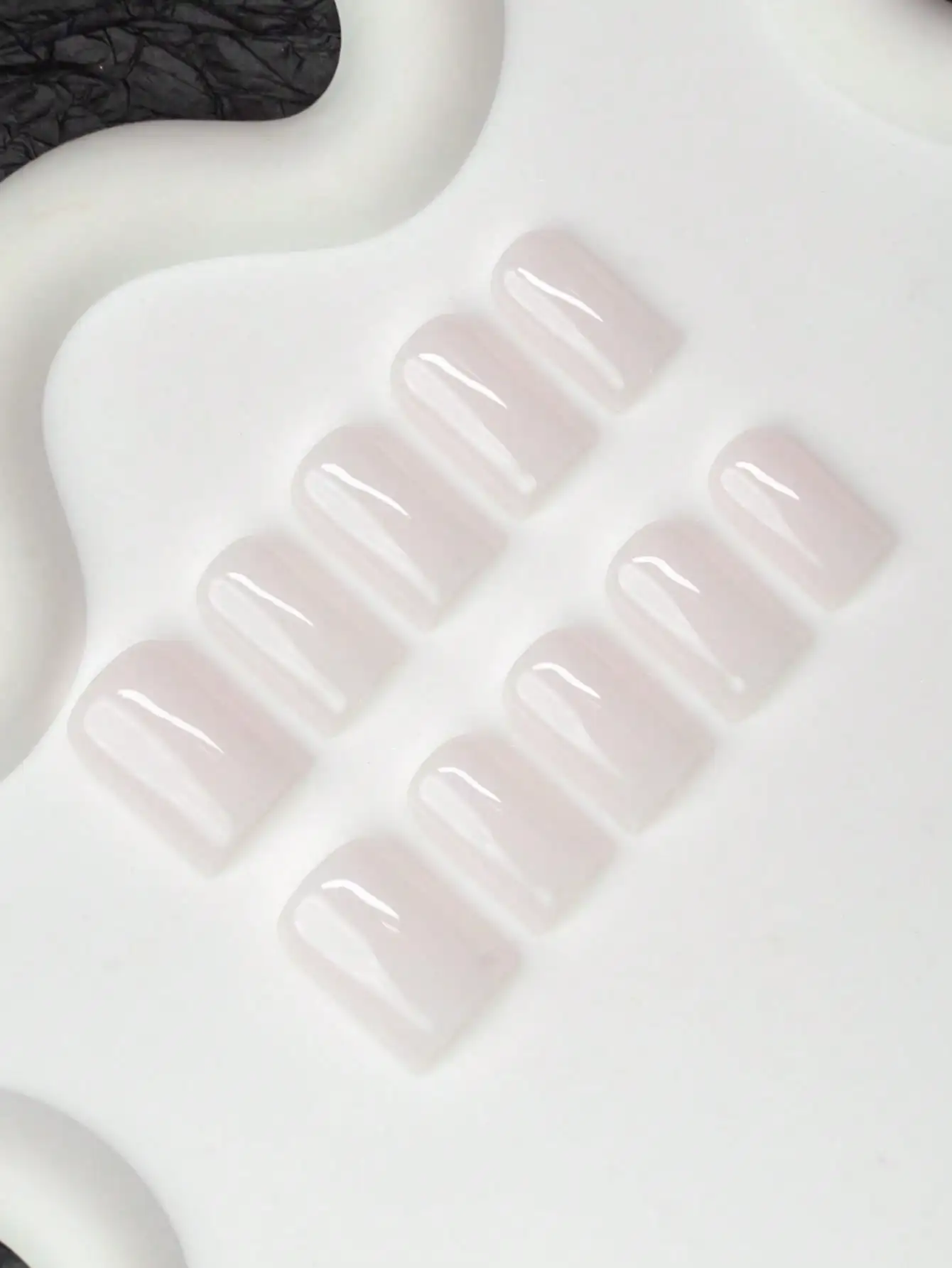 

10pcs Square Shaped Handmade Nail Art Tips, Nude & Milky White Solid Color Design, Handcrafted Nail Decorations Suitable For Wom