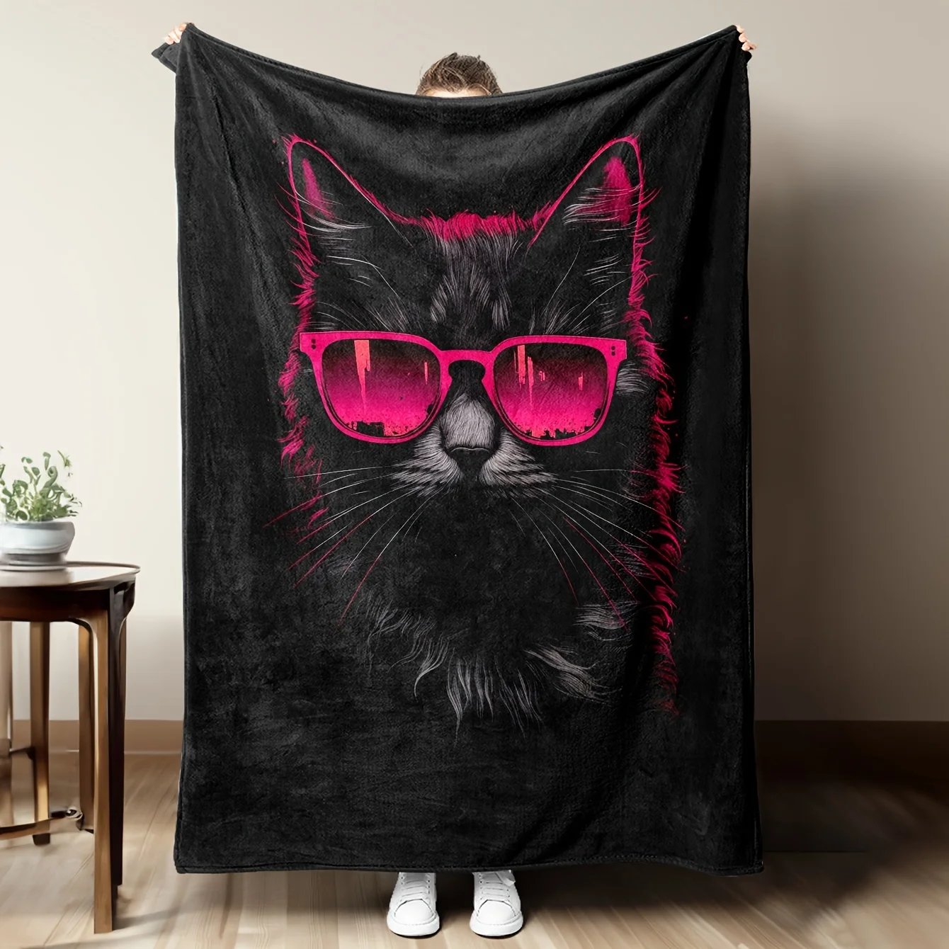 Fashion eyeglasses with cat patterns Flannel printed blanket suitable for all seasons suitable for living office sofa and travel