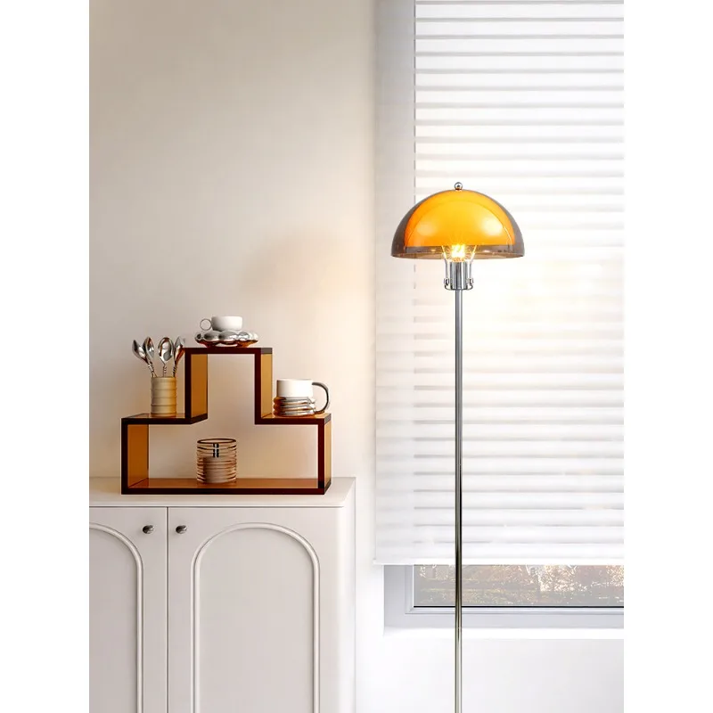 

Прикроватная лампа для спальни Премиум атмосфера вертикальная настольная лампа