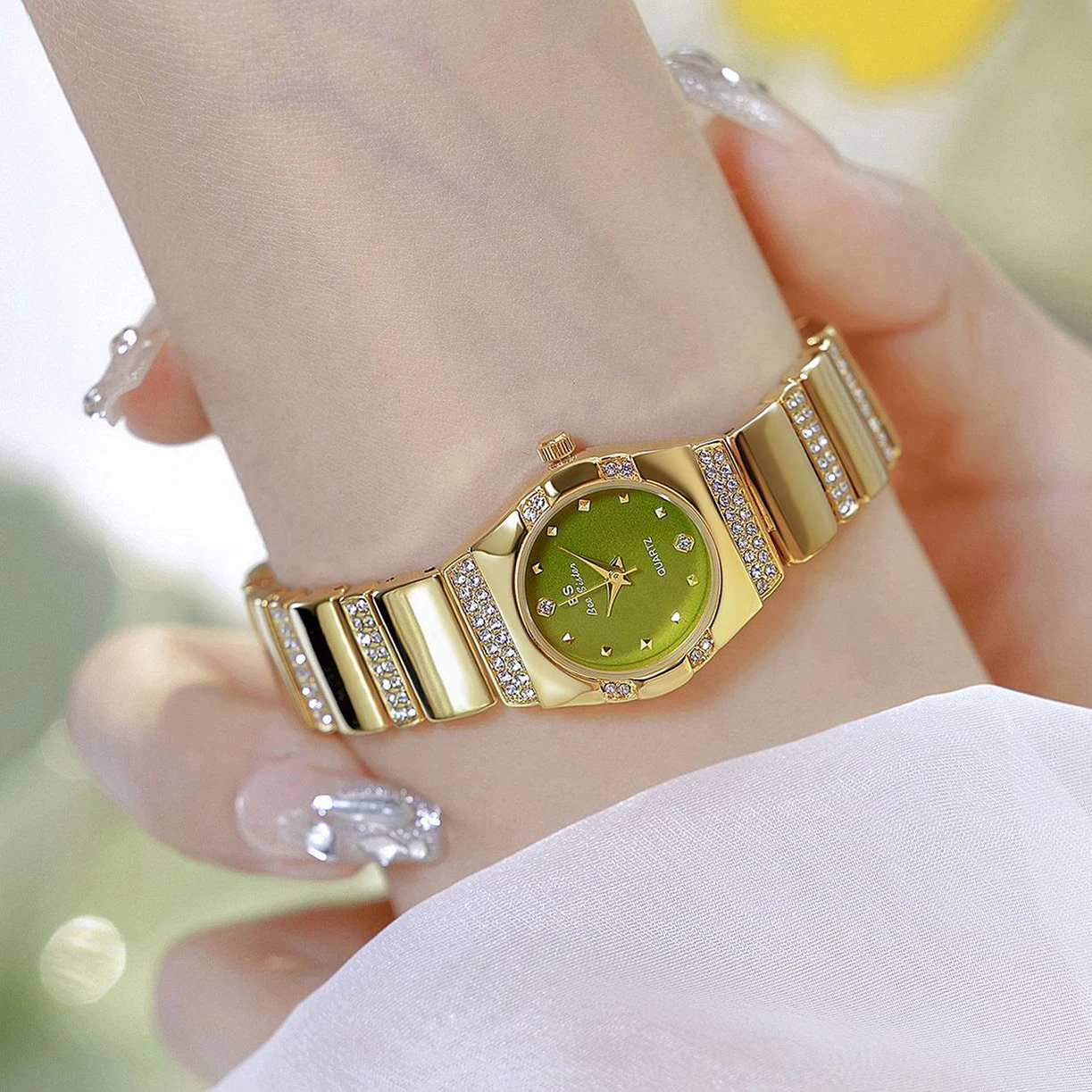 New In Woman Watch 2024 Luxury Green Wristwatch Elegant Dress Ladies Watches Gift