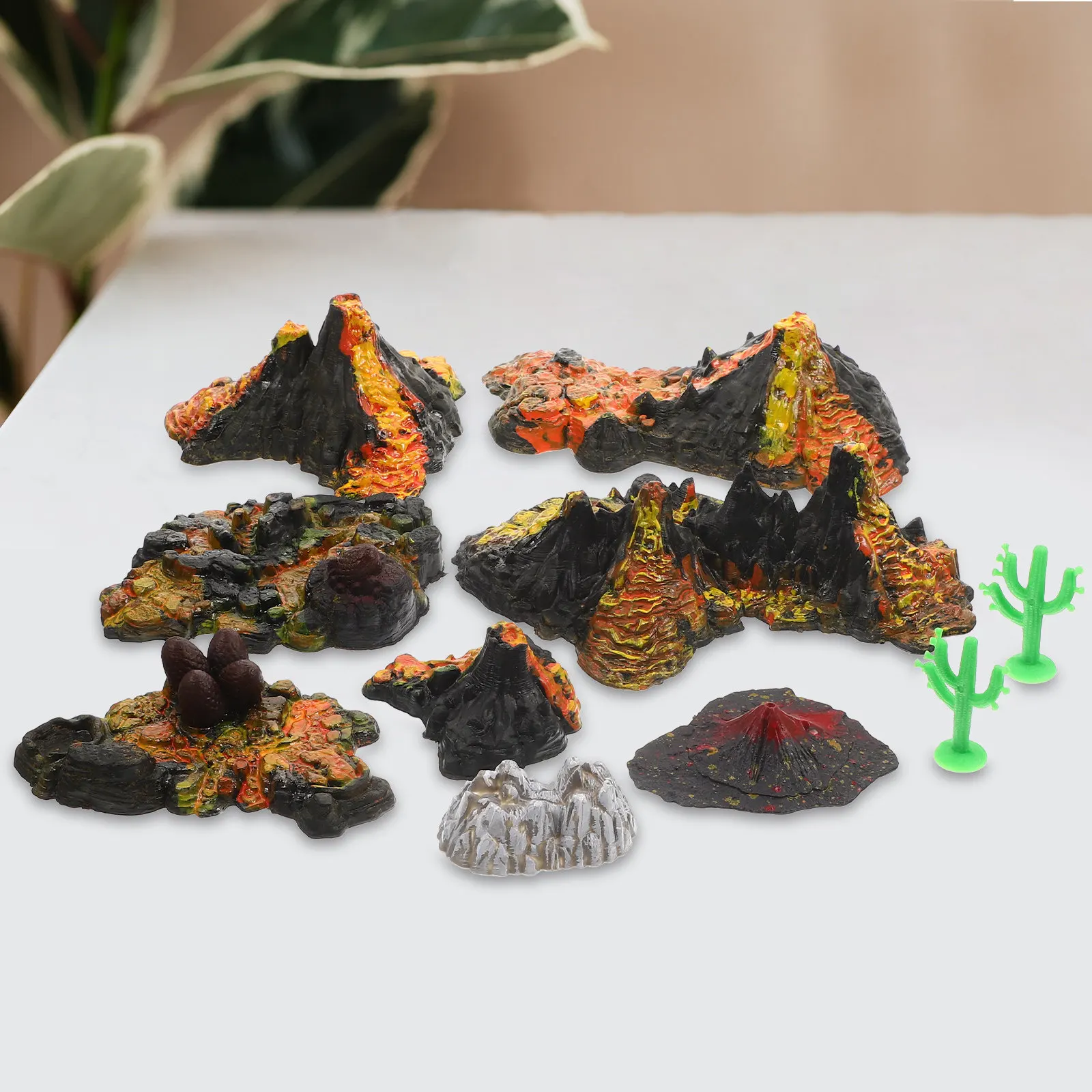 10Pcs Plastic Volcanic Eruption Craft Ornaments Lifelike Mini Volcano Models for Micro Landscaping Animal Scene Fish Tank