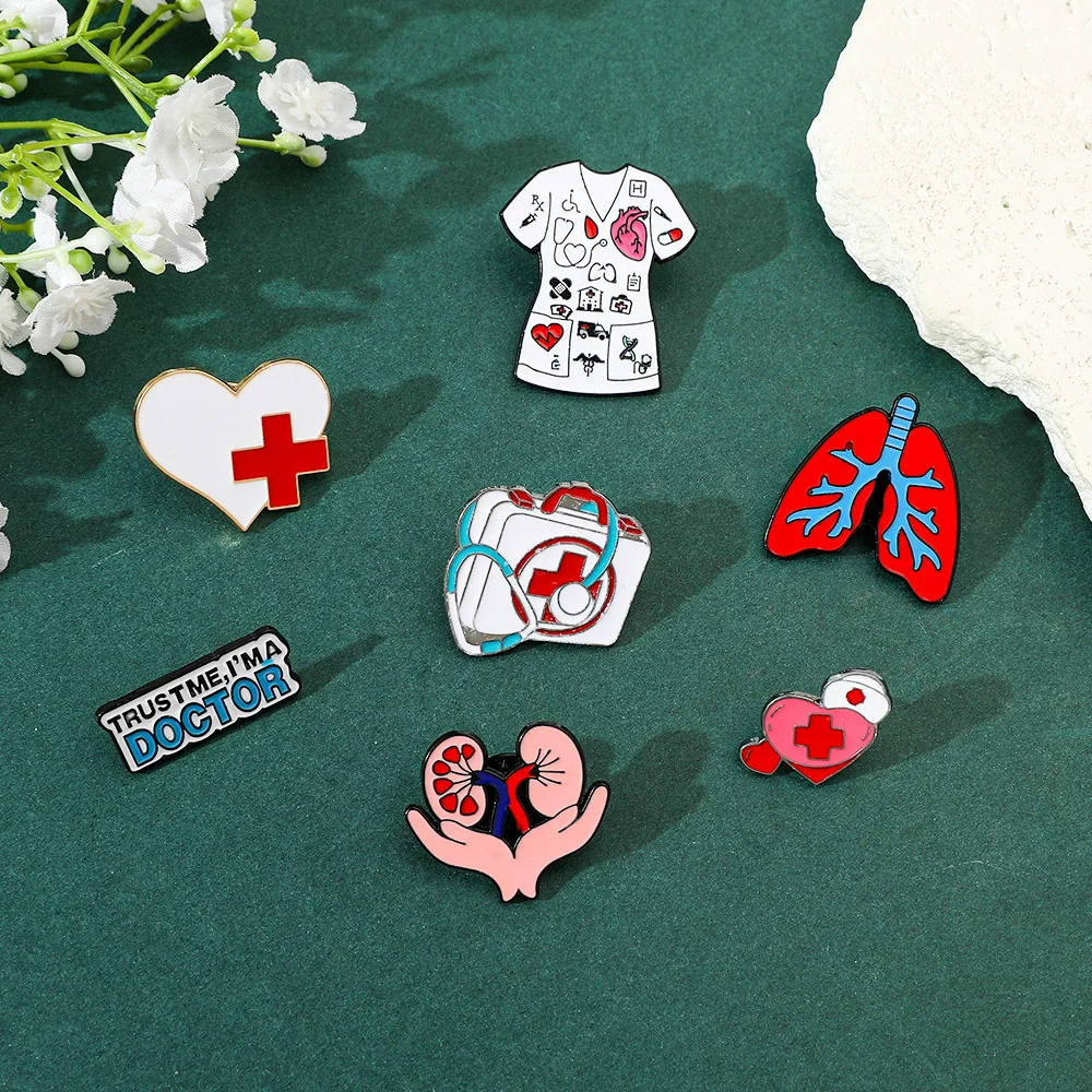 Medical Brooch Stethoscope Ambulance First Aid Kit Metal Badge Small Gifts Wholesale Bag Pins for Backpacks Backpack Pin Lapel