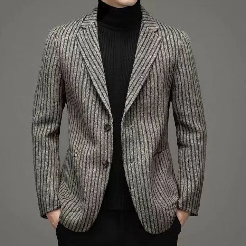 

2024 Men's Fashion Slim Striped Woolen Thick blazer Autumn British Style Casual All-Matching and Handsome blazer